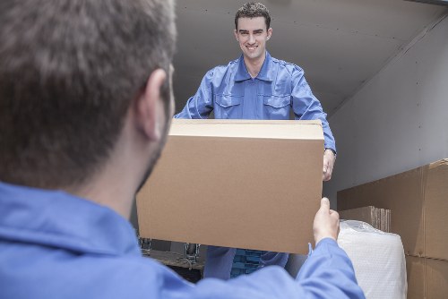 Removal truck hire service for house moves in Hounslow